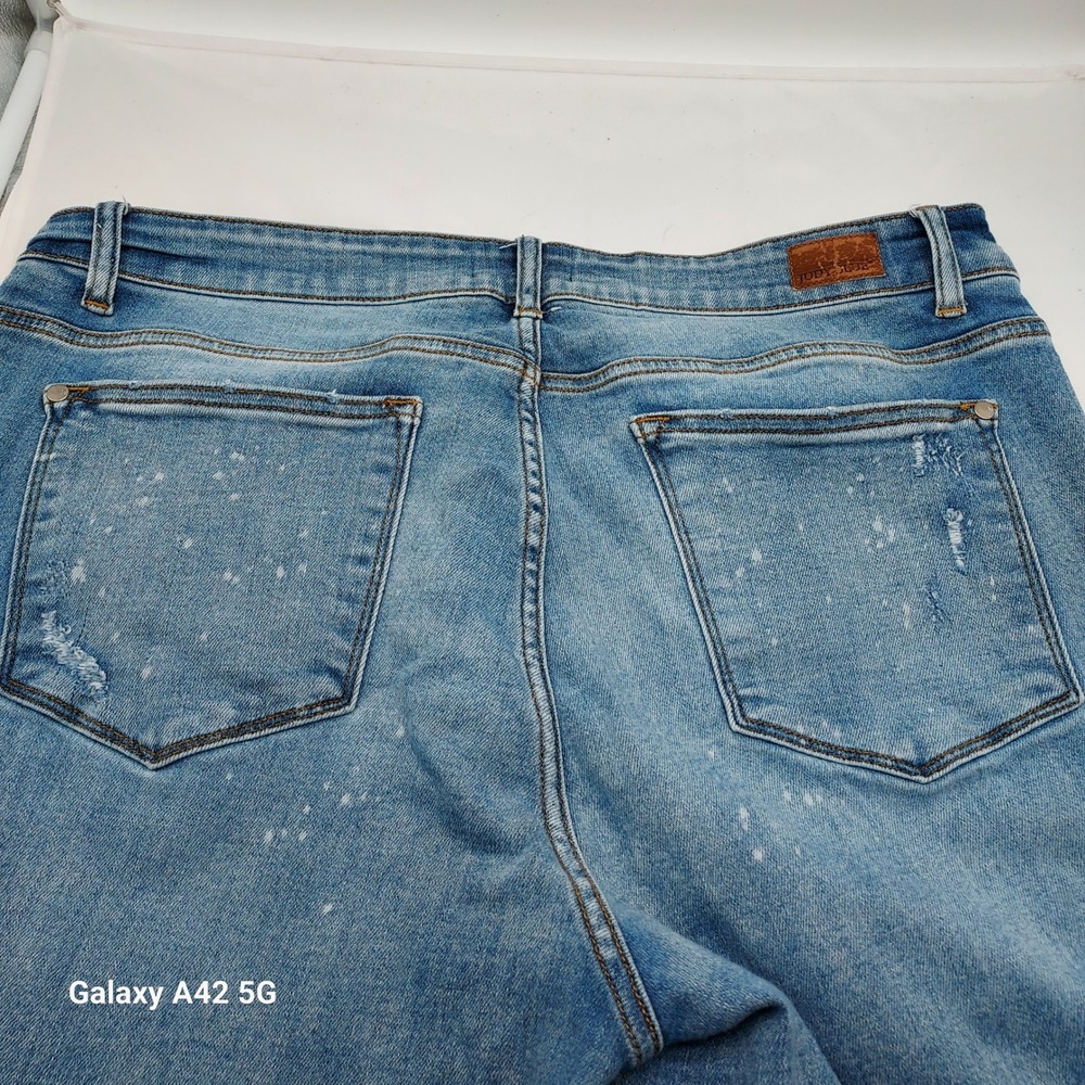Judy Blue Boyfriend Fit Distressed Paint Splatter Jeans 18W JB82155LT Light Wash - Picture 8 of 10